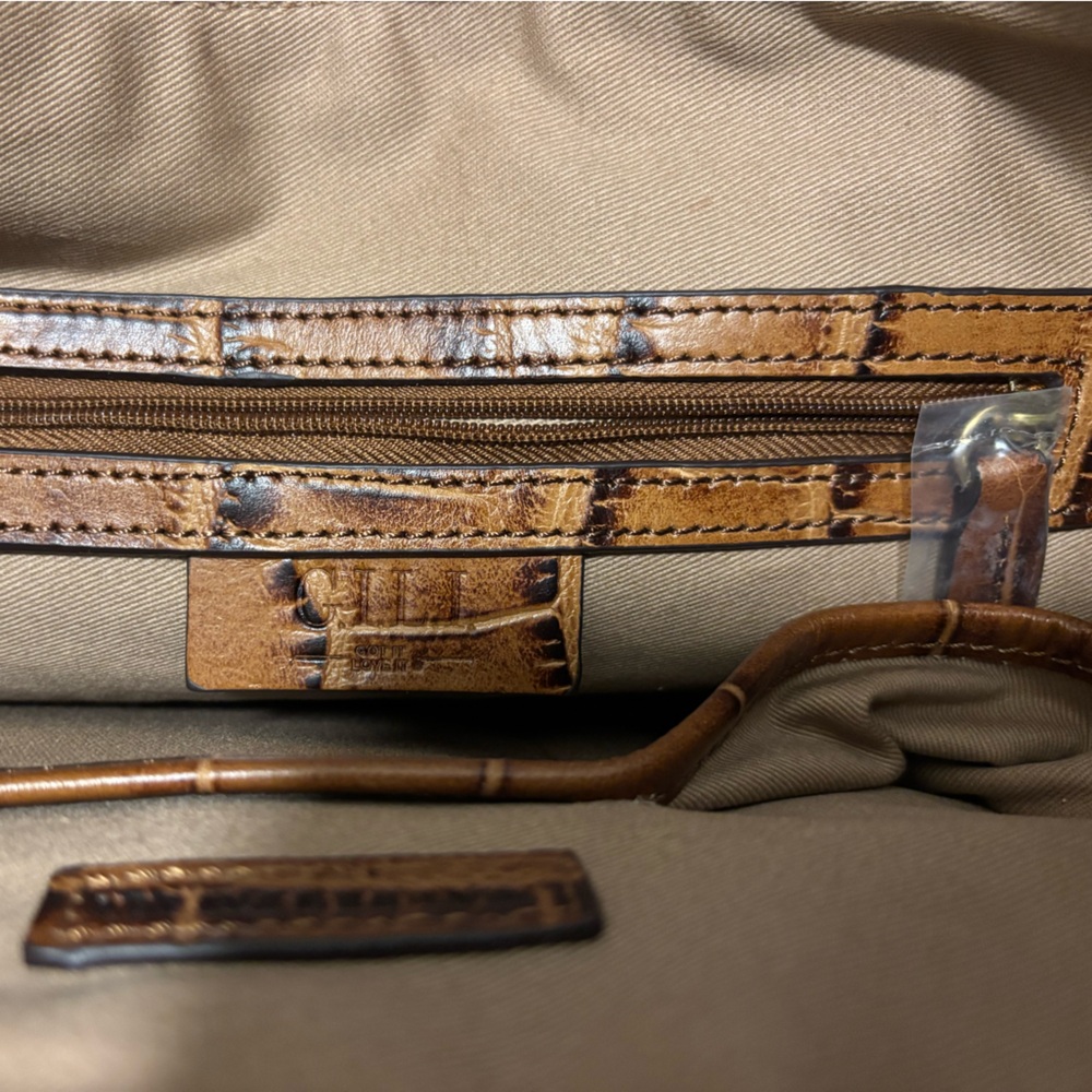 G.I.L.I Genuine Leather Bag - Picture 2 of 3